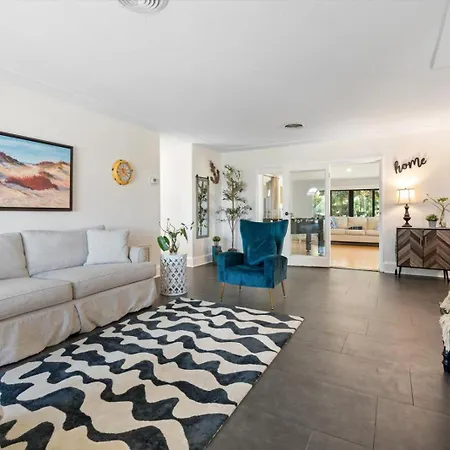 Ben'S Bungalow - 8Min To Siesta Key - Gigabit Wifi